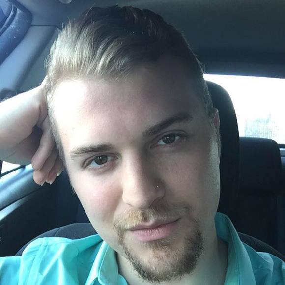 Meet your Posher, Andrew - Picture 1 of 1